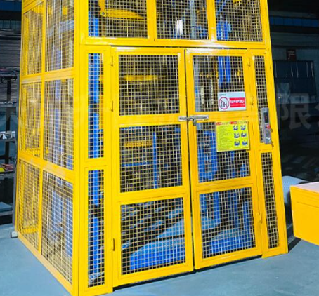 龙陵货梯可以安装在室外吗